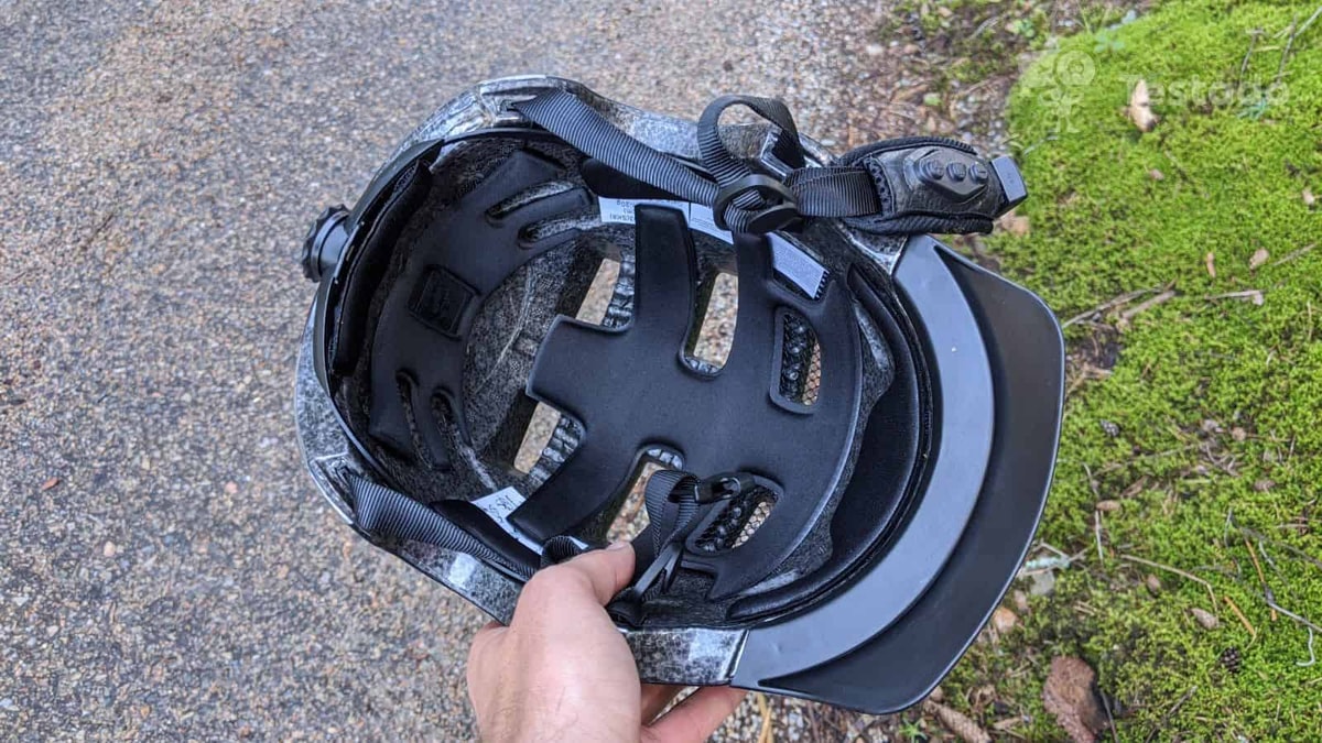 Recenze a test helmy Safe-Tec SK8