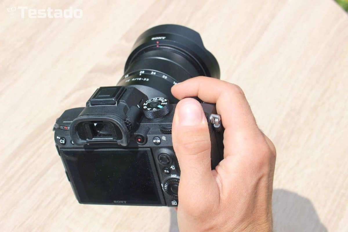 Sony Alpha A7R III