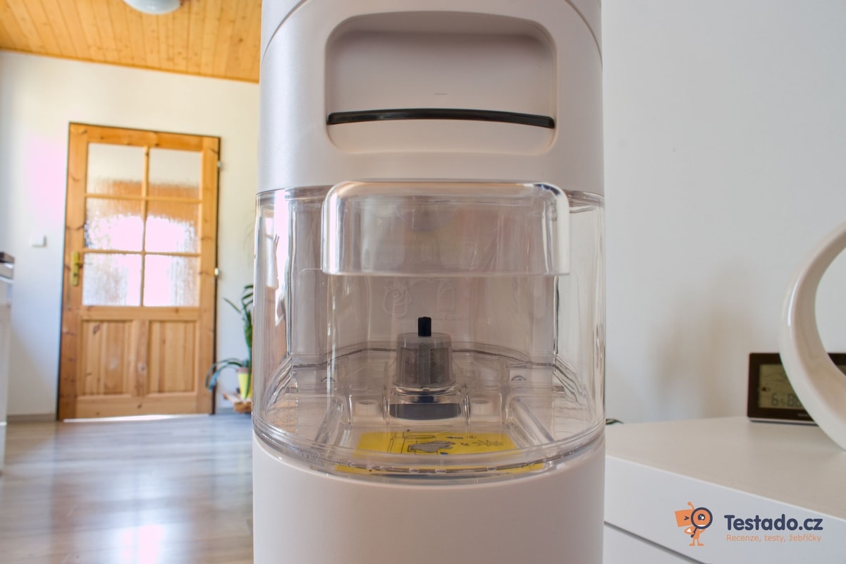 nádoba na vodu, vysavač Tineco inFLOOR Breeze, recenze testado