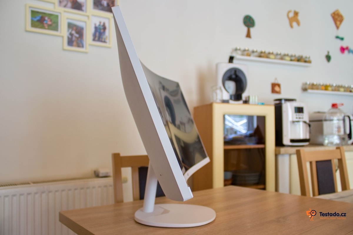 naklopení monitoru recenze MSI PRO MP341C