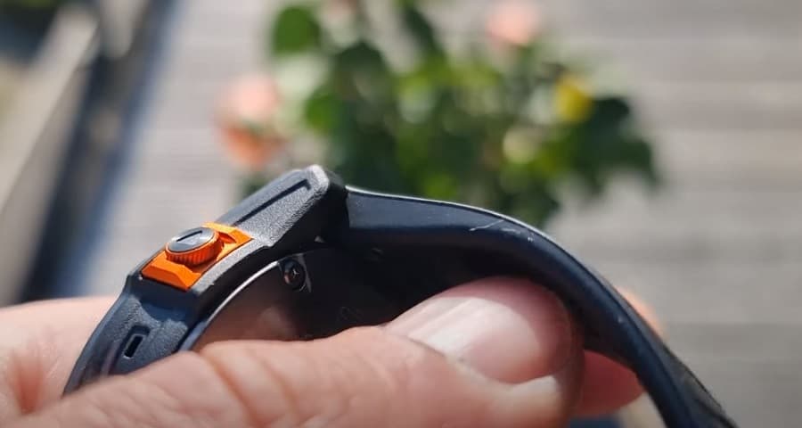 Garmin Fenix 7X Pro - displej a ovládání