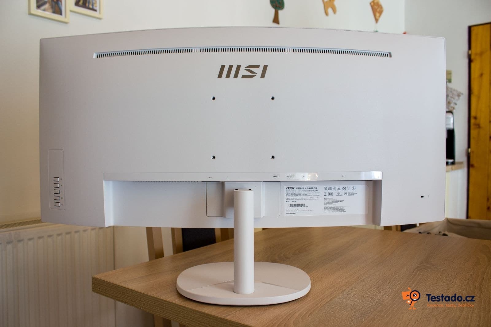 recenze testado PRO MP341C Series zadní strana monitoru