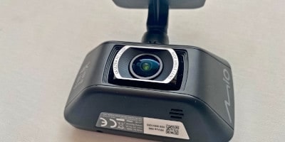 Recenze autokamery Mio MiVue 886