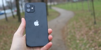 Recenze iPhone 12
