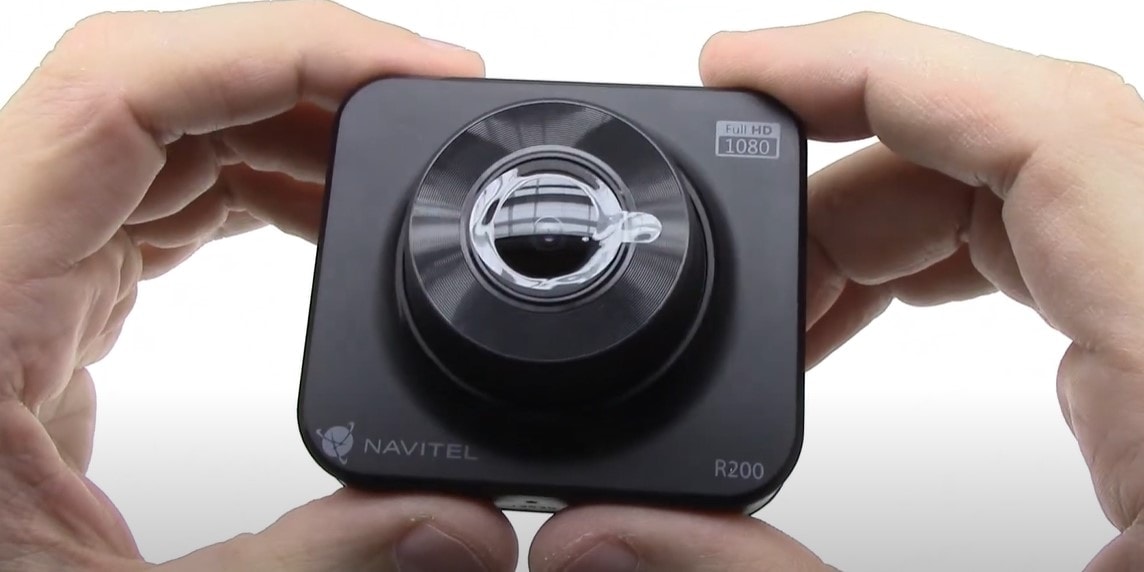 Recenze Navitel R200 autokamera Testado