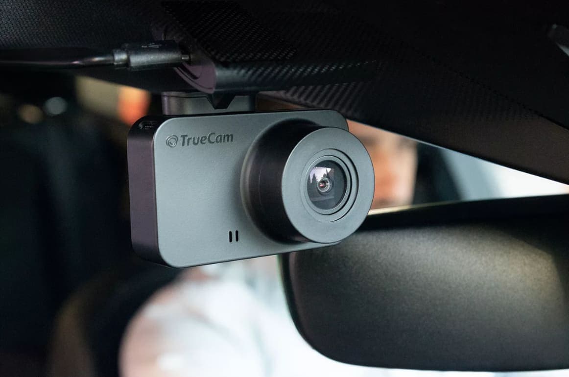 funkce TrueCam M7 GPS Dual